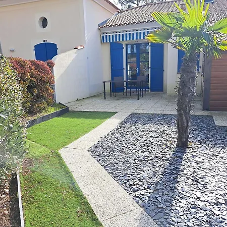 Holiday home Maison Charmante Proche Pistes Cyclables, Animaux Admis - Fr-1-323-567 *
